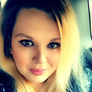 Meet your Posher, Sabrina